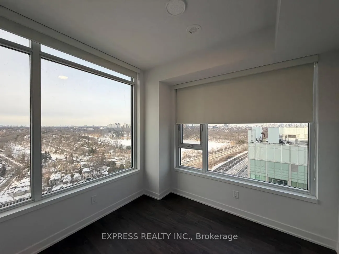 Photo 7 of Unit 2602, 1926 Lake Shore Boulevard W, Toronto, South Parkdale — HOMEH