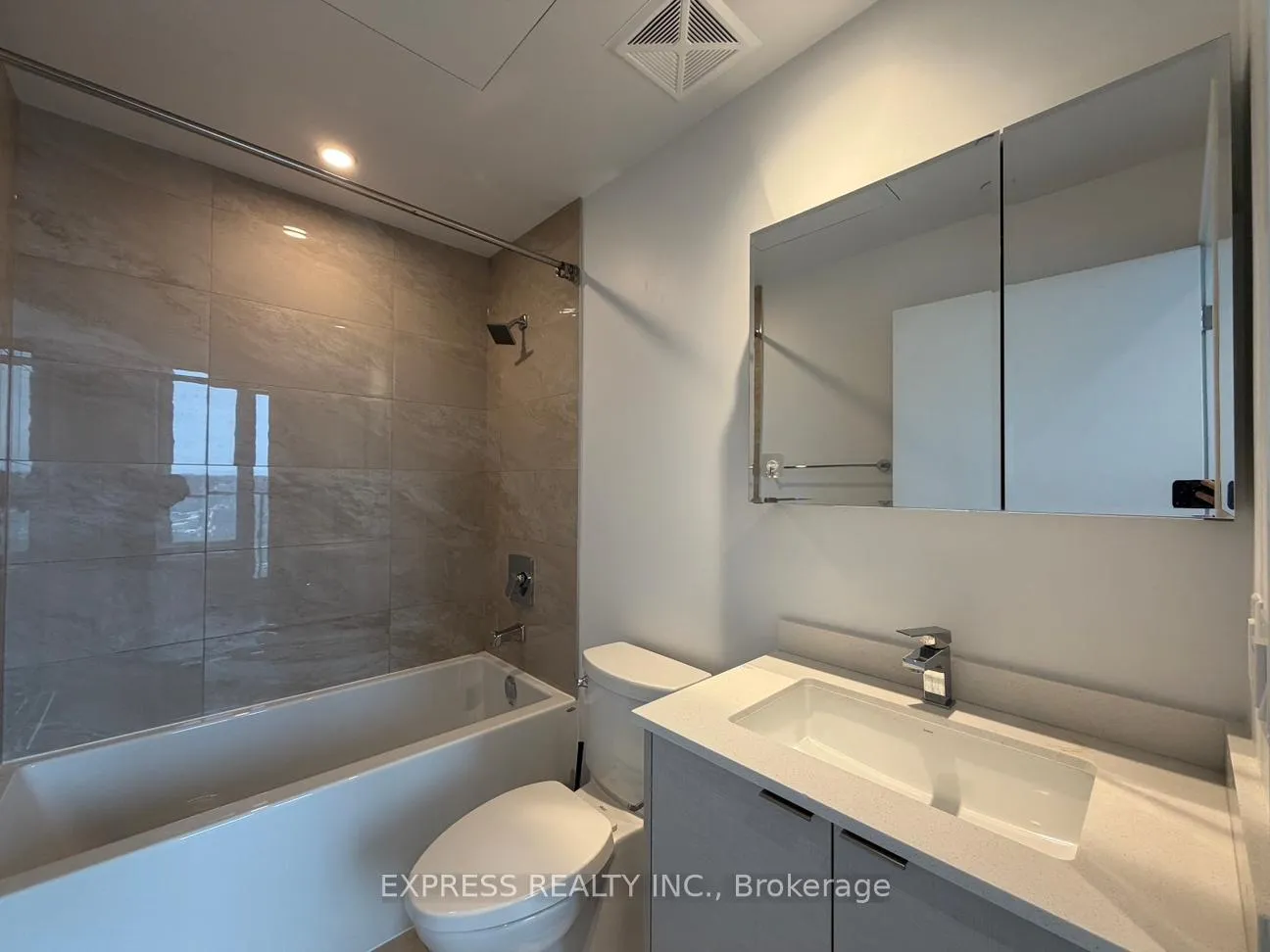 Photo 10 of Unit 2602, 1926 Lake Shore Boulevard W, Toronto, South Parkdale — HOMEH