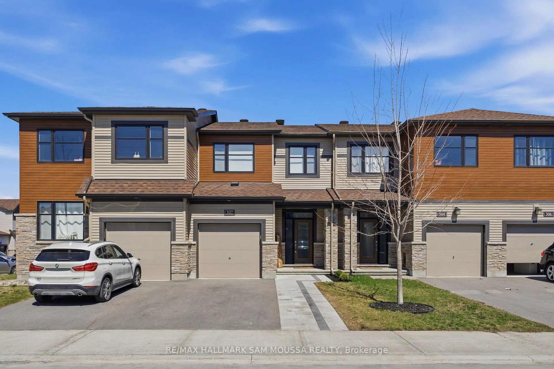 Photo 1 of 302 Drumlish Lane, Ottawa, Barrhaven - Half Moon Bay — HOMEH