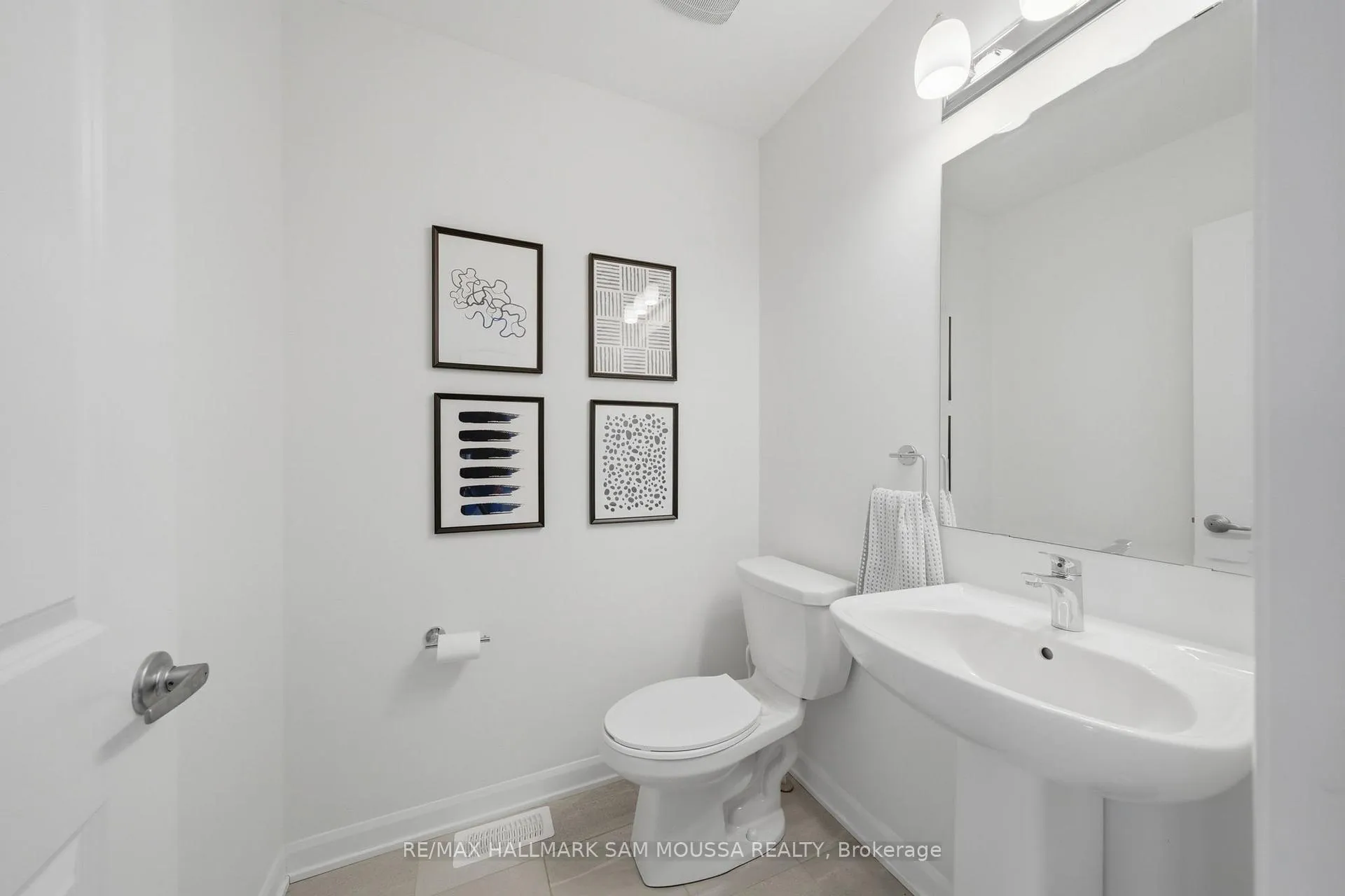 Photo 21 of 302 Drumlish Lane, Ottawa, Barrhaven - Half Moon Bay — HOMEH