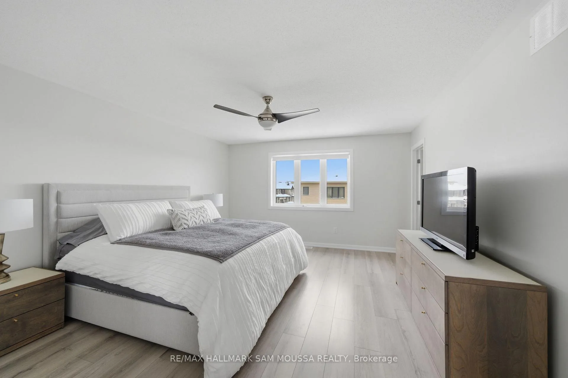 Photo 24 of 302 Drumlish Lane, Ottawa, Barrhaven - Half Moon Bay — HOMEH
