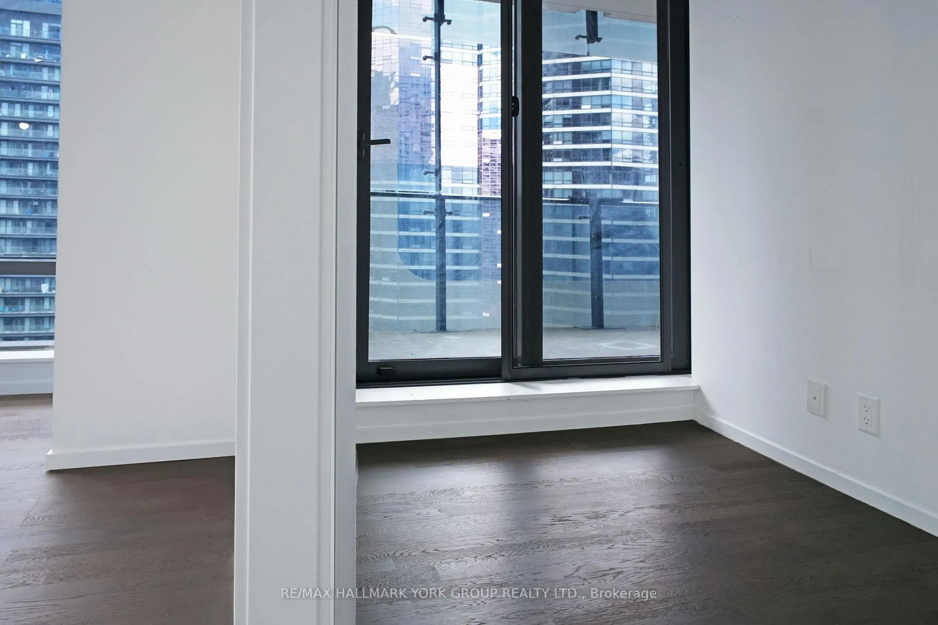 Photo 15 of Unit 2005, 5 St Joseph Street, Toronto, Bay Street Corridor — HOMEH
