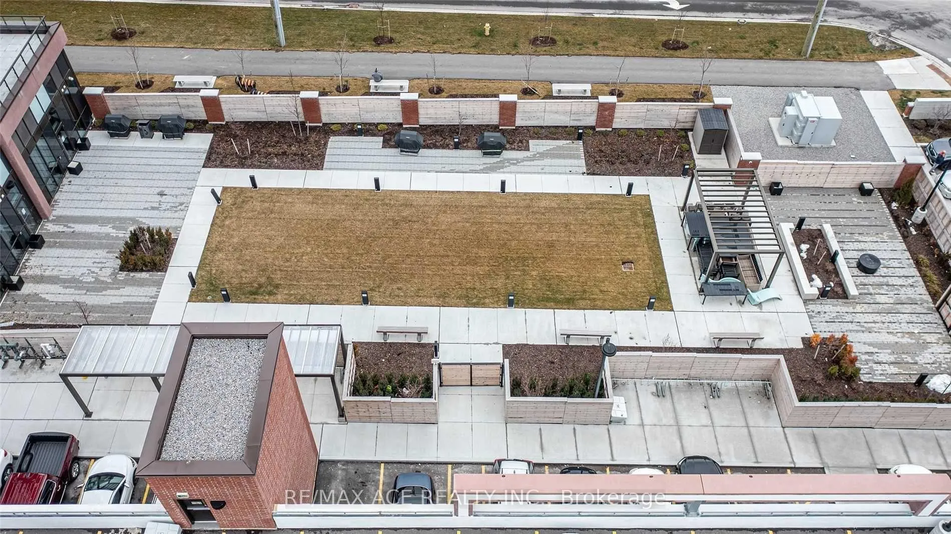 Photo 7 of Unit 1402, 2550 Simcoe Street N, Oshawa, Windfields — HOMEH