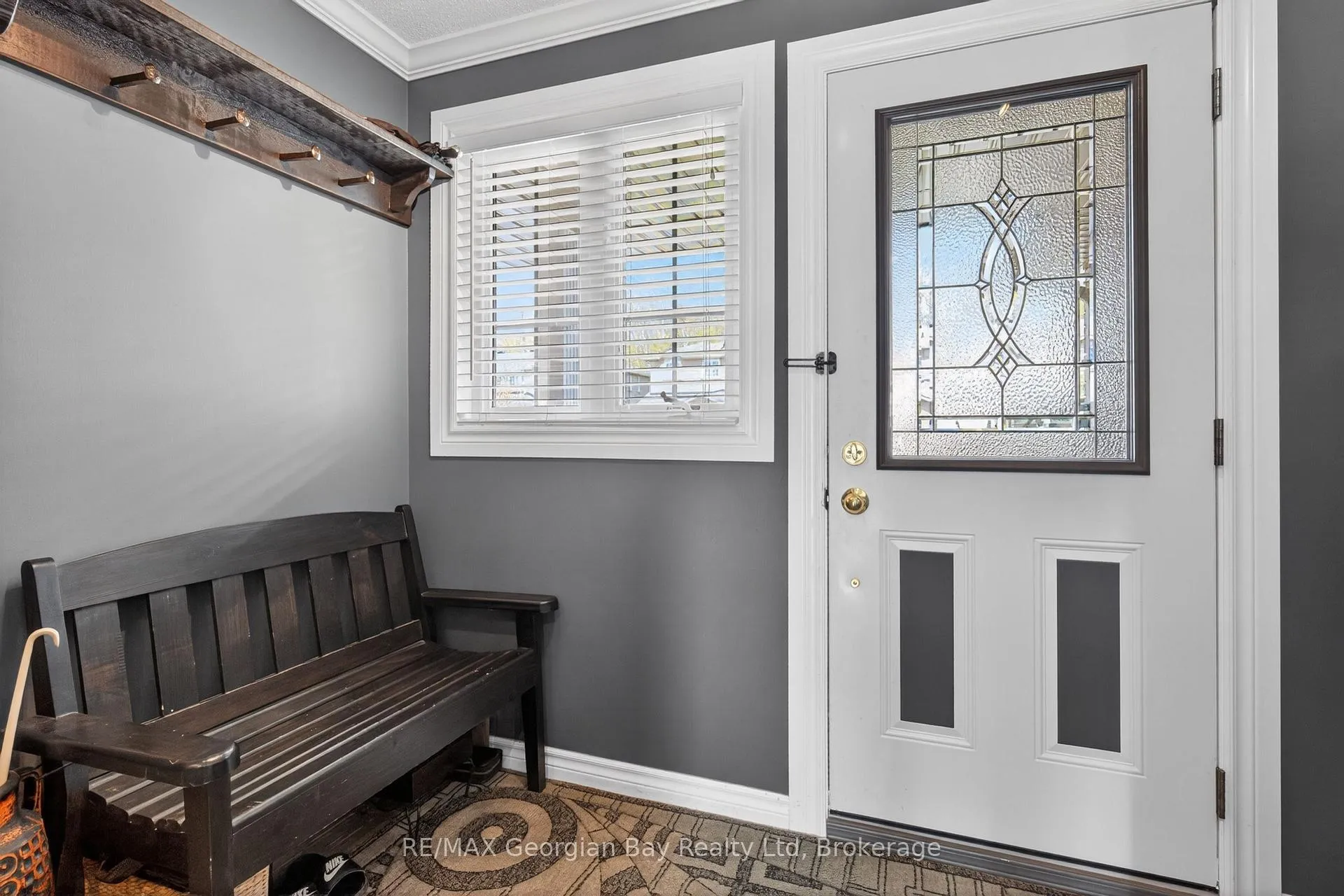 Photo 3 of 177 Southwinds Crescent, Midland — HOMEH