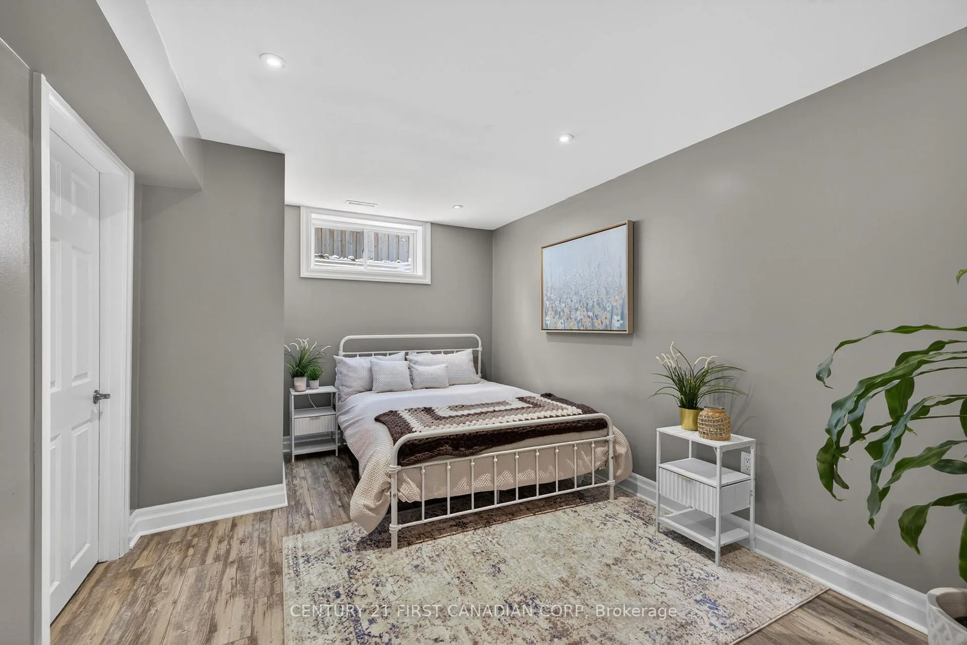 Photo 24 of 63 Fieldstone Crescent, Middlesex Centre, Komoka — HOMEH