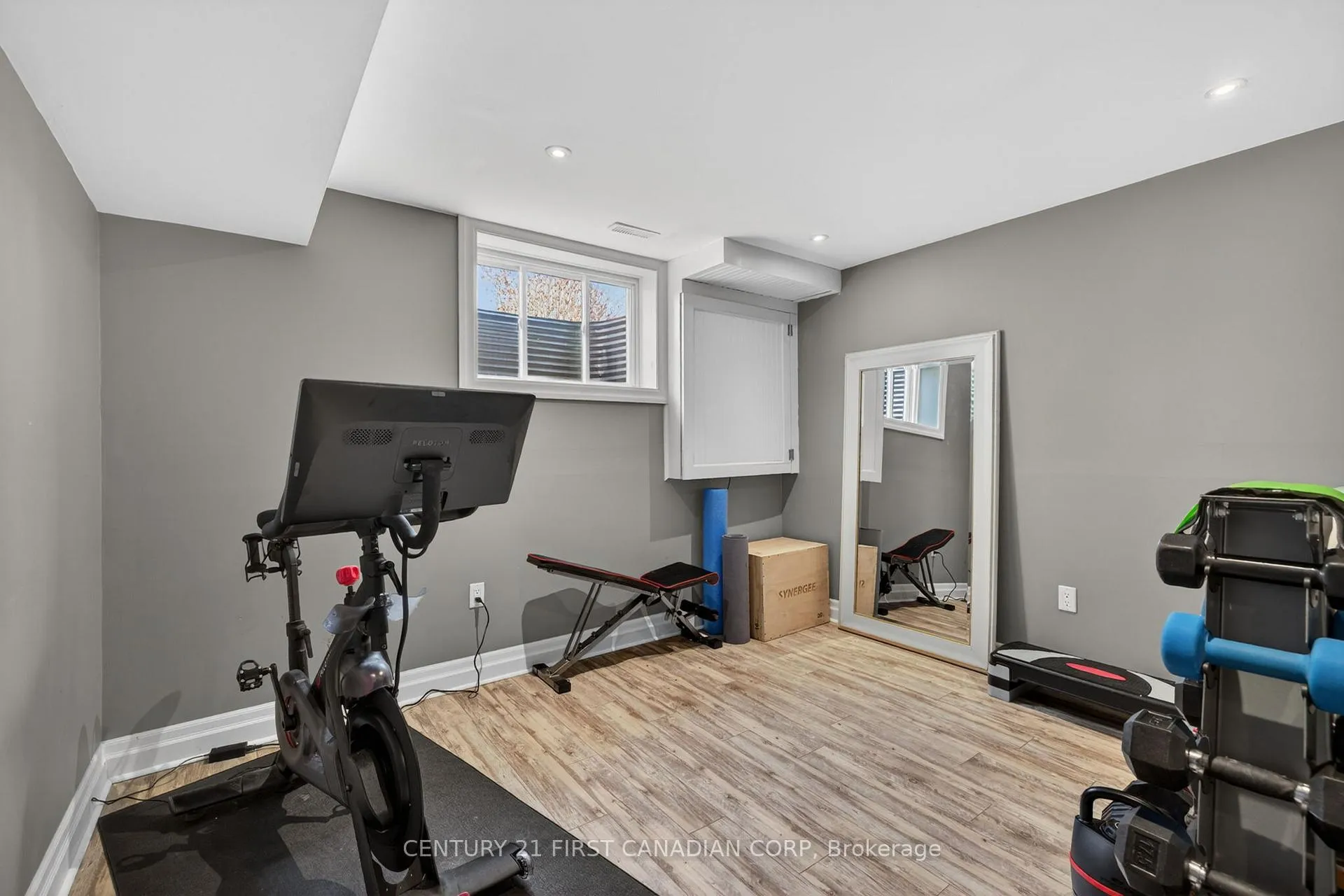 Photo 25 of 63 Fieldstone Crescent, Middlesex Centre, Komoka — HOMEH