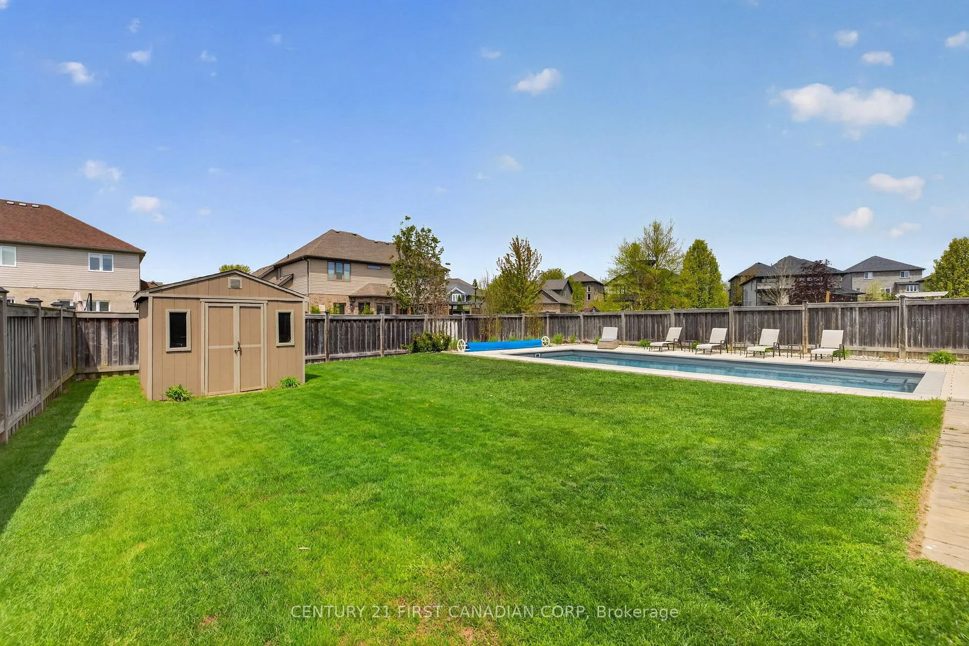 Photo 31 of 63 Fieldstone Crescent, Middlesex Centre, Komoka — HOMEH