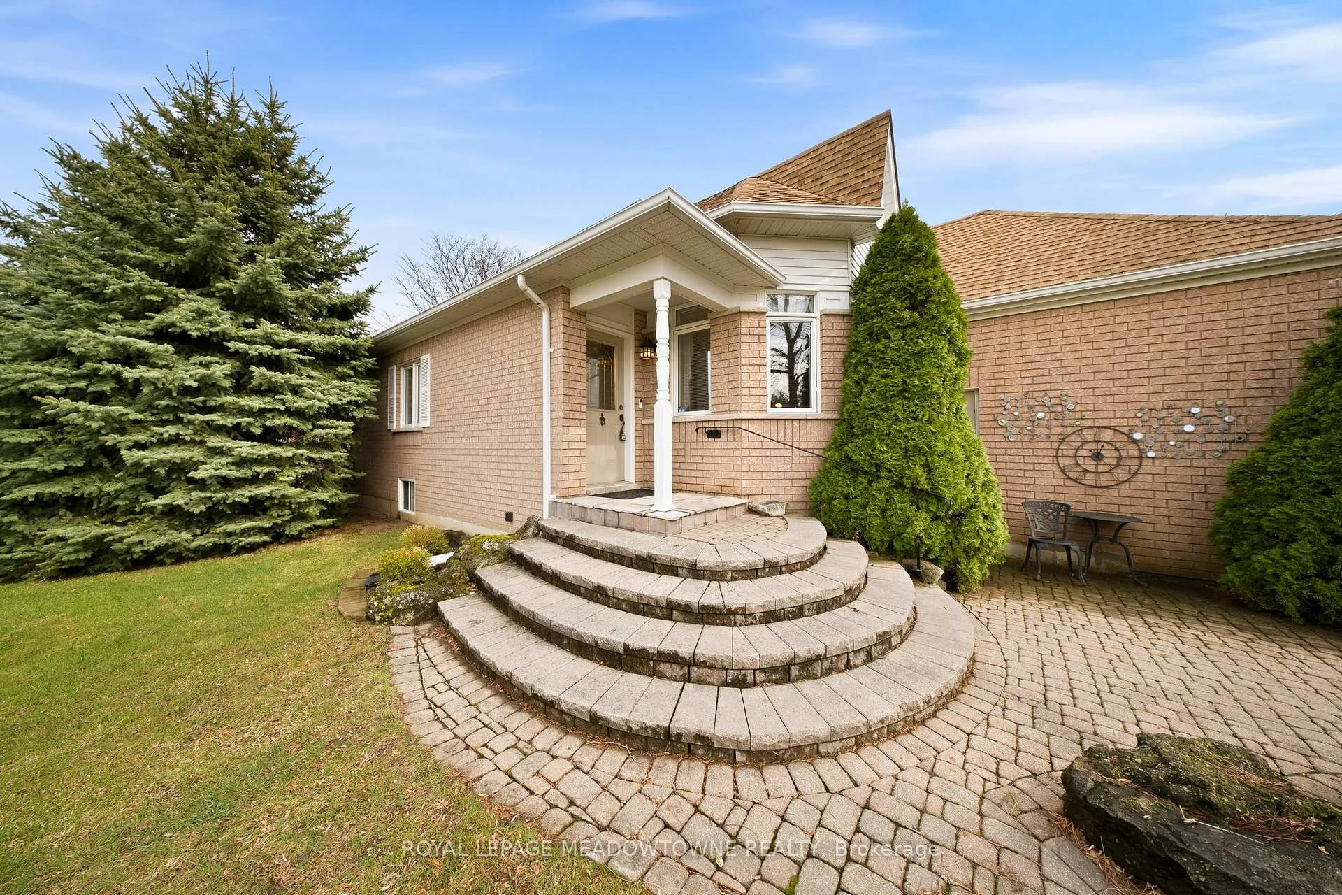 Photo 7 of 20 Huffmann Drive, Halton Hills, Georgetown — HOMEH
