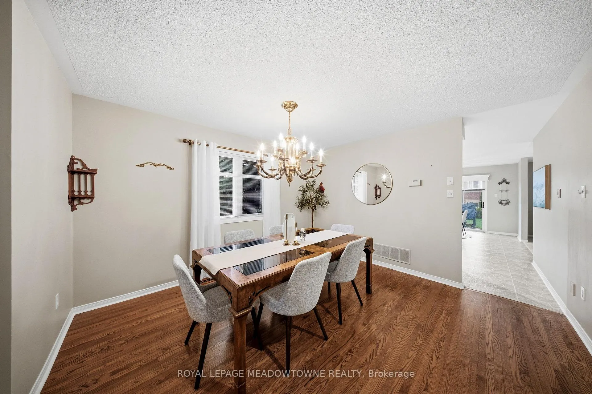 Photo 12 of 20 Huffmann Drive, Halton Hills, Georgetown — HOMEH