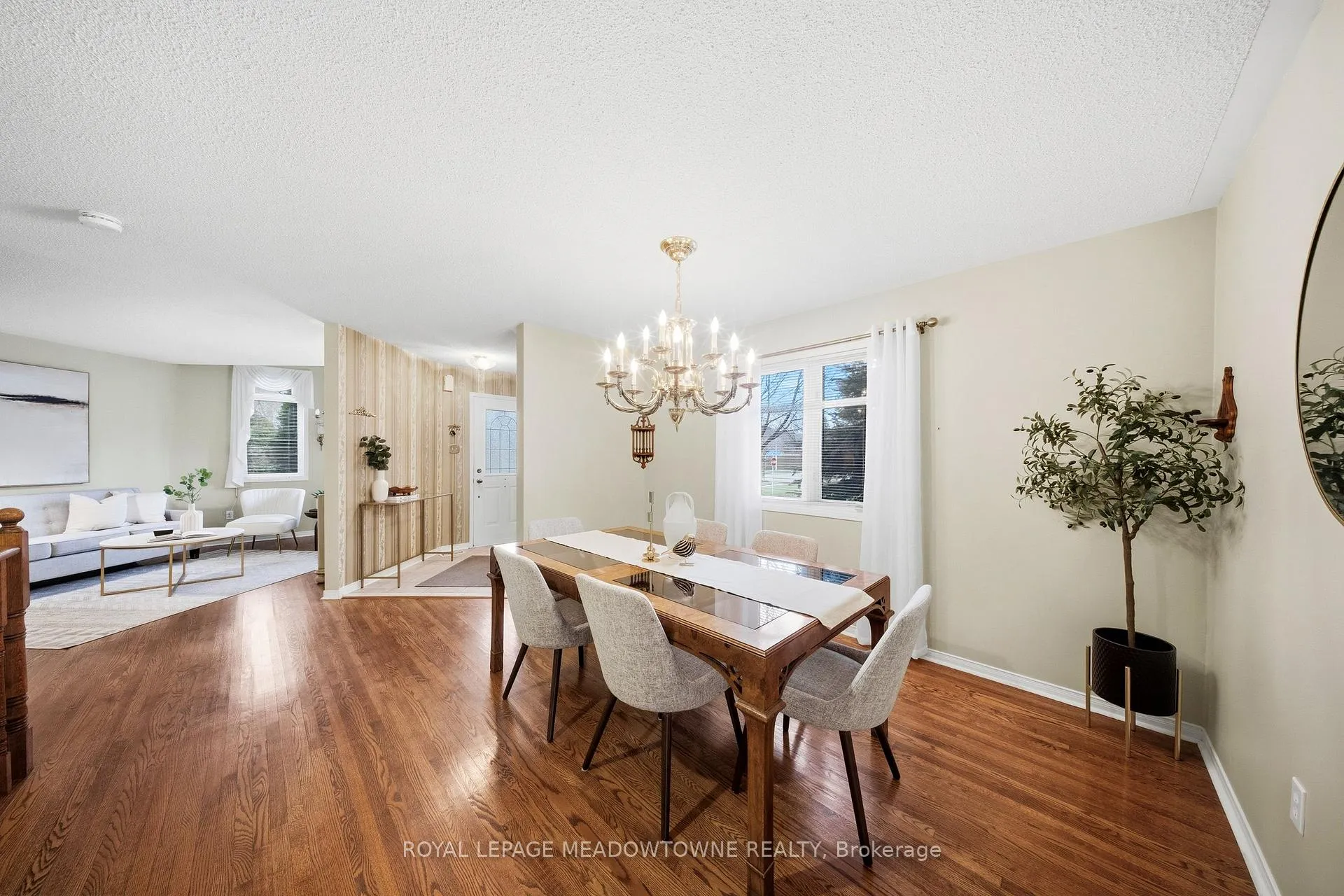 Photo 13 of 20 Huffmann Drive, Halton Hills, Georgetown — HOMEH