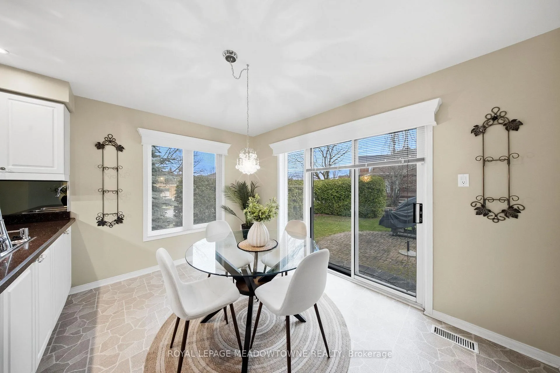 Photo 19 of 20 Huffmann Drive, Halton Hills, Georgetown — HOMEH