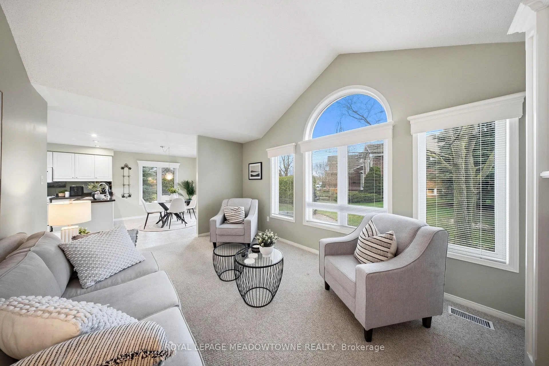 Photo 23 of 20 Huffmann Drive, Halton Hills, Georgetown — HOMEH