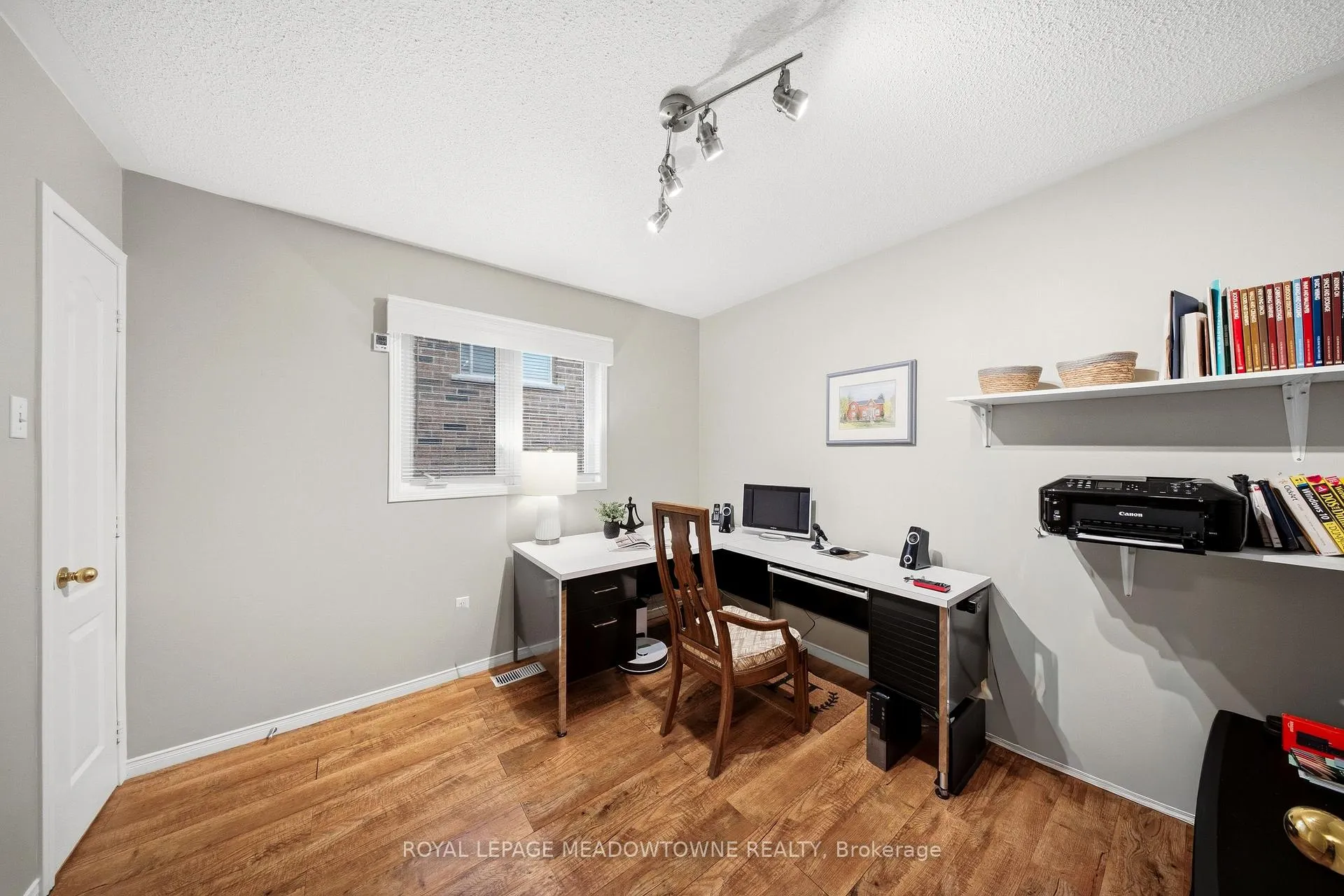 Photo 29 of 20 Huffmann Drive, Halton Hills, Georgetown — HOMEH