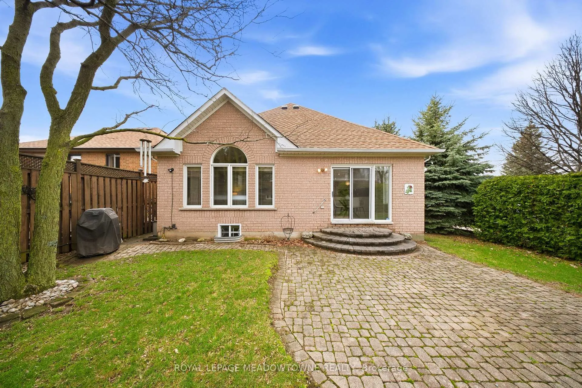 Photo 42 of 20 Huffmann Drive, Halton Hills, Georgetown — HOMEH