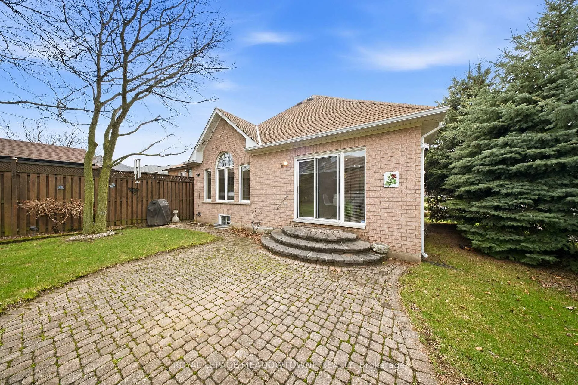 Photo 43 of 20 Huffmann Drive, Halton Hills, Georgetown — HOMEH