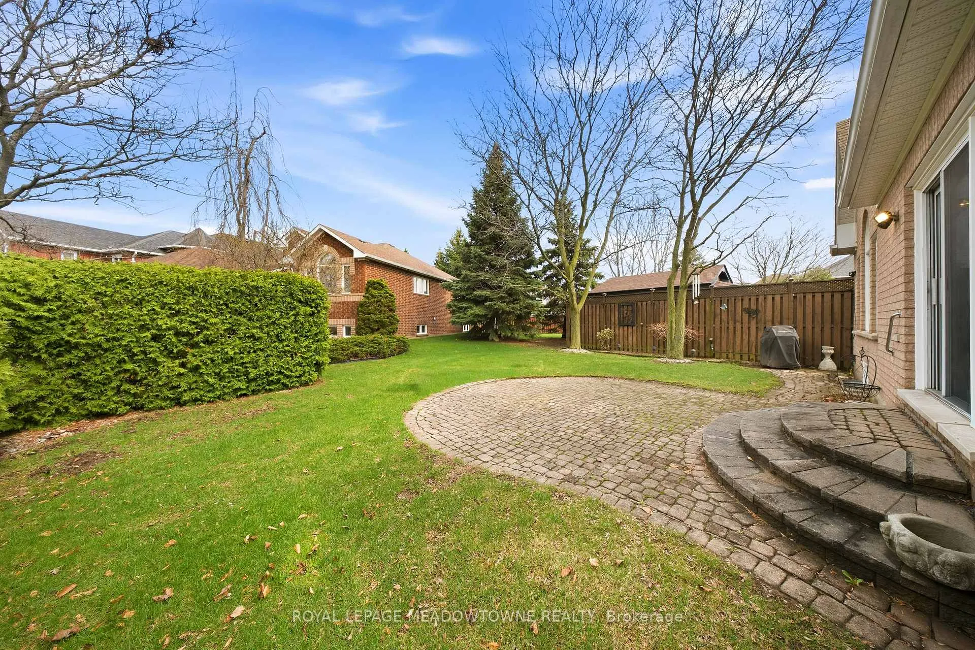 Photo 44 of 20 Huffmann Drive, Halton Hills, Georgetown — HOMEH
