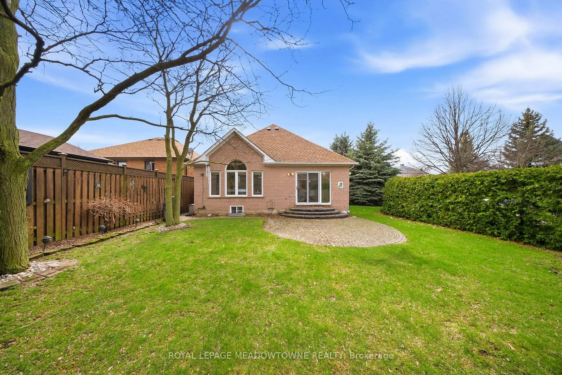 Photo 46 of 20 Huffmann Drive, Halton Hills, Georgetown — HOMEH