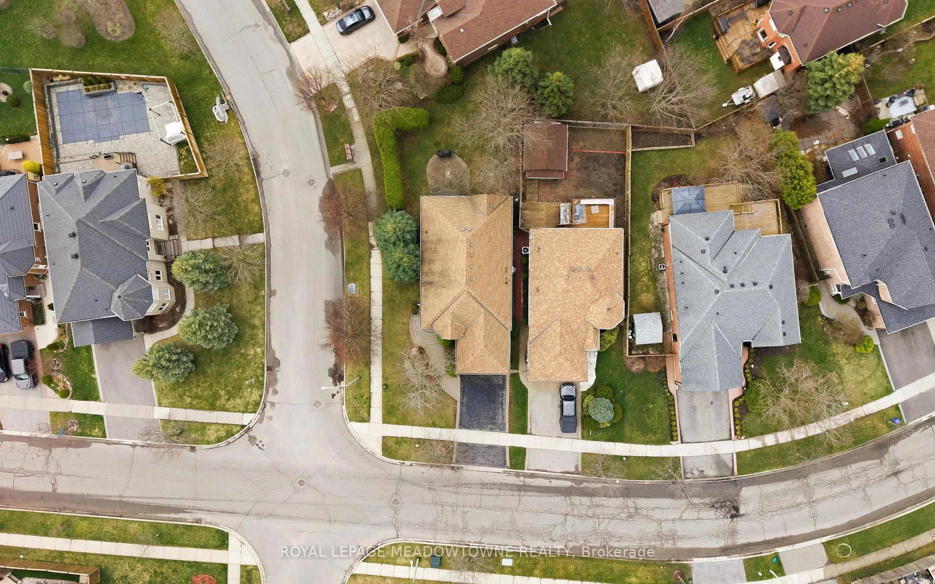 Photo 50 of 20 Huffmann Drive, Halton Hills, Georgetown — HOMEH
