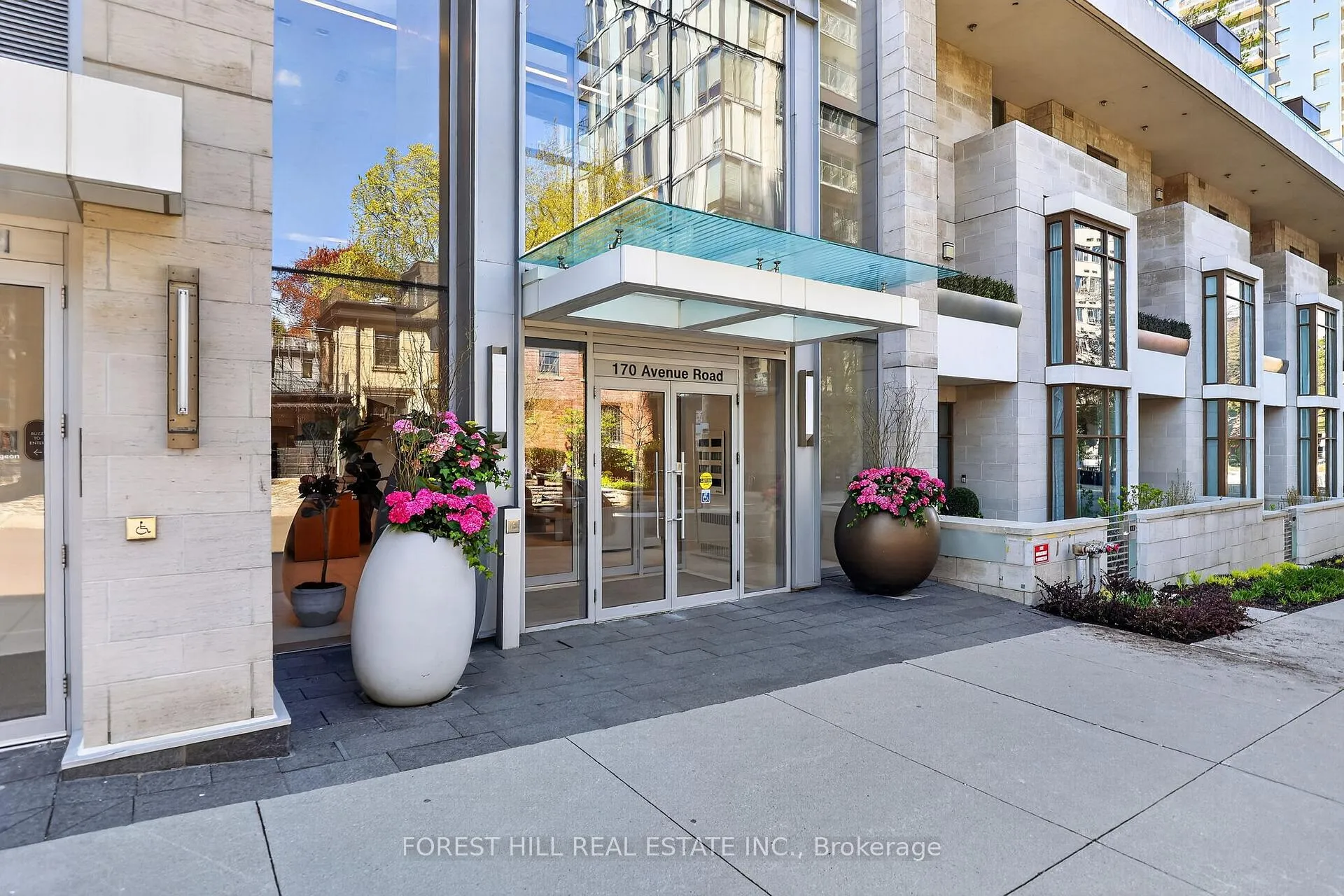 Photo 2 of Unit 303, 170 Avenue Road, Toronto, The Annex — HOMEH