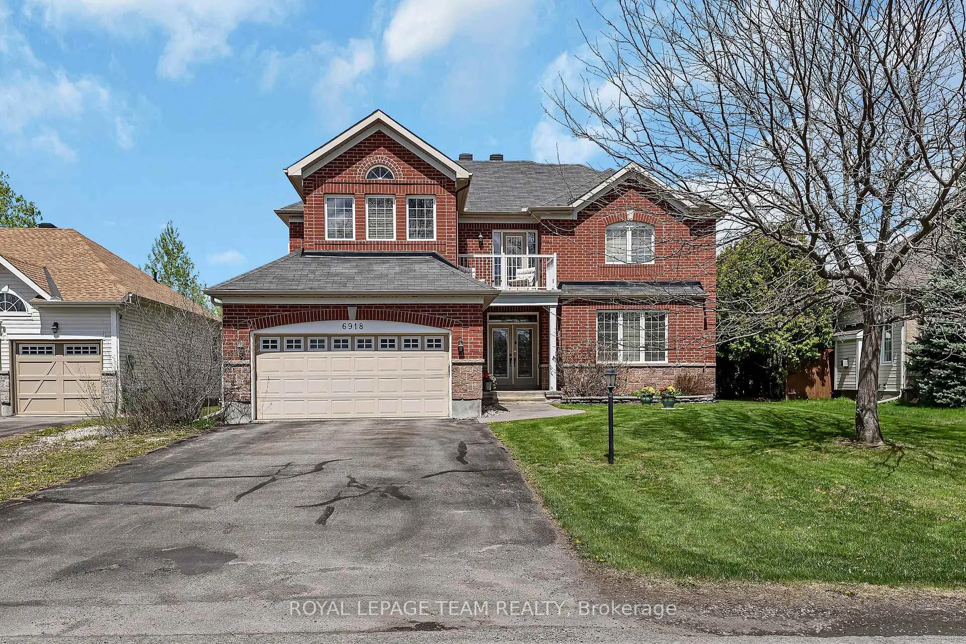 Photo 2 of 6918 Mary Anne Drive, Ottawa, Greely — HOMEH
