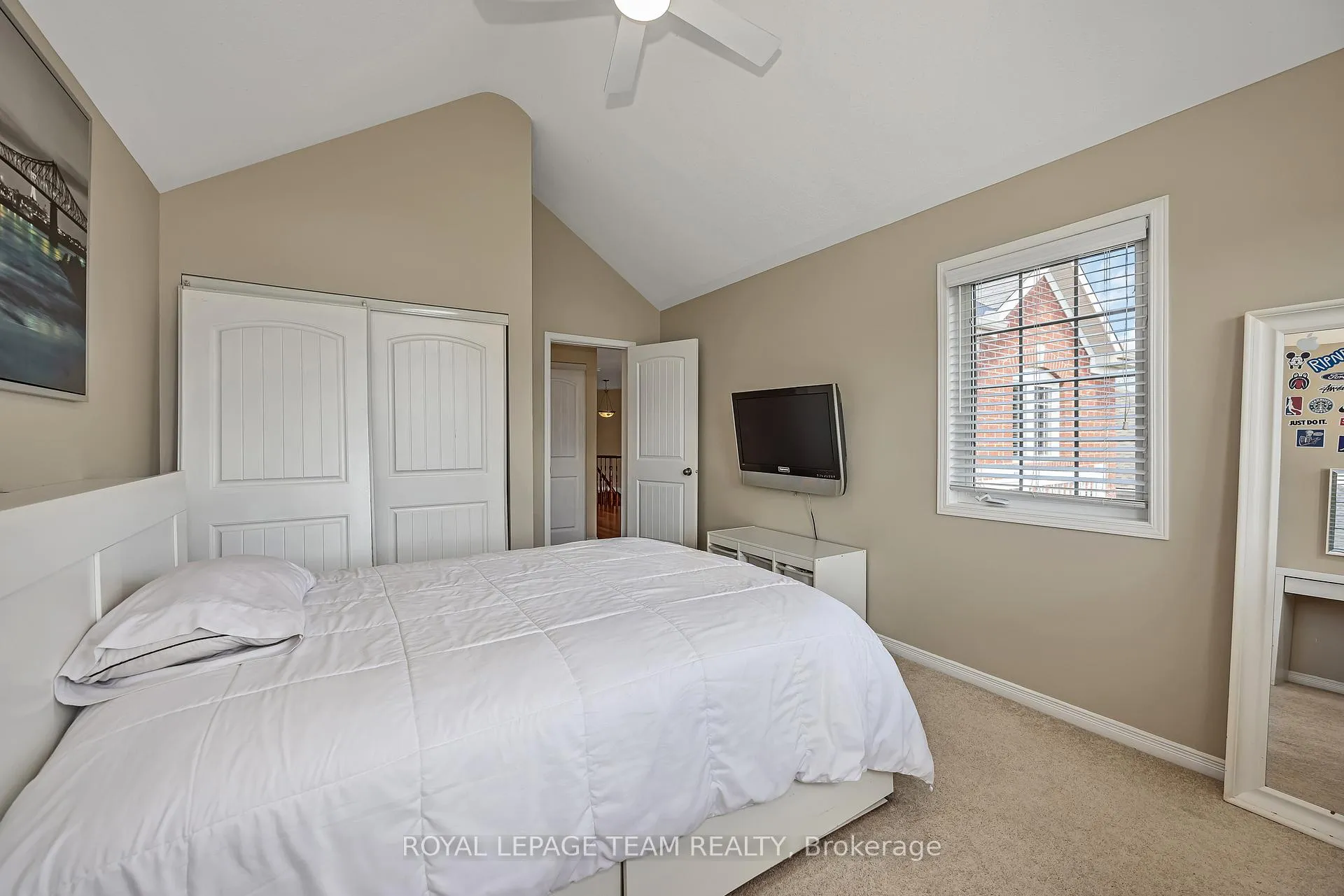 Photo 6 of 6918 Mary Anne Drive, Ottawa, Greely — HOMEH
