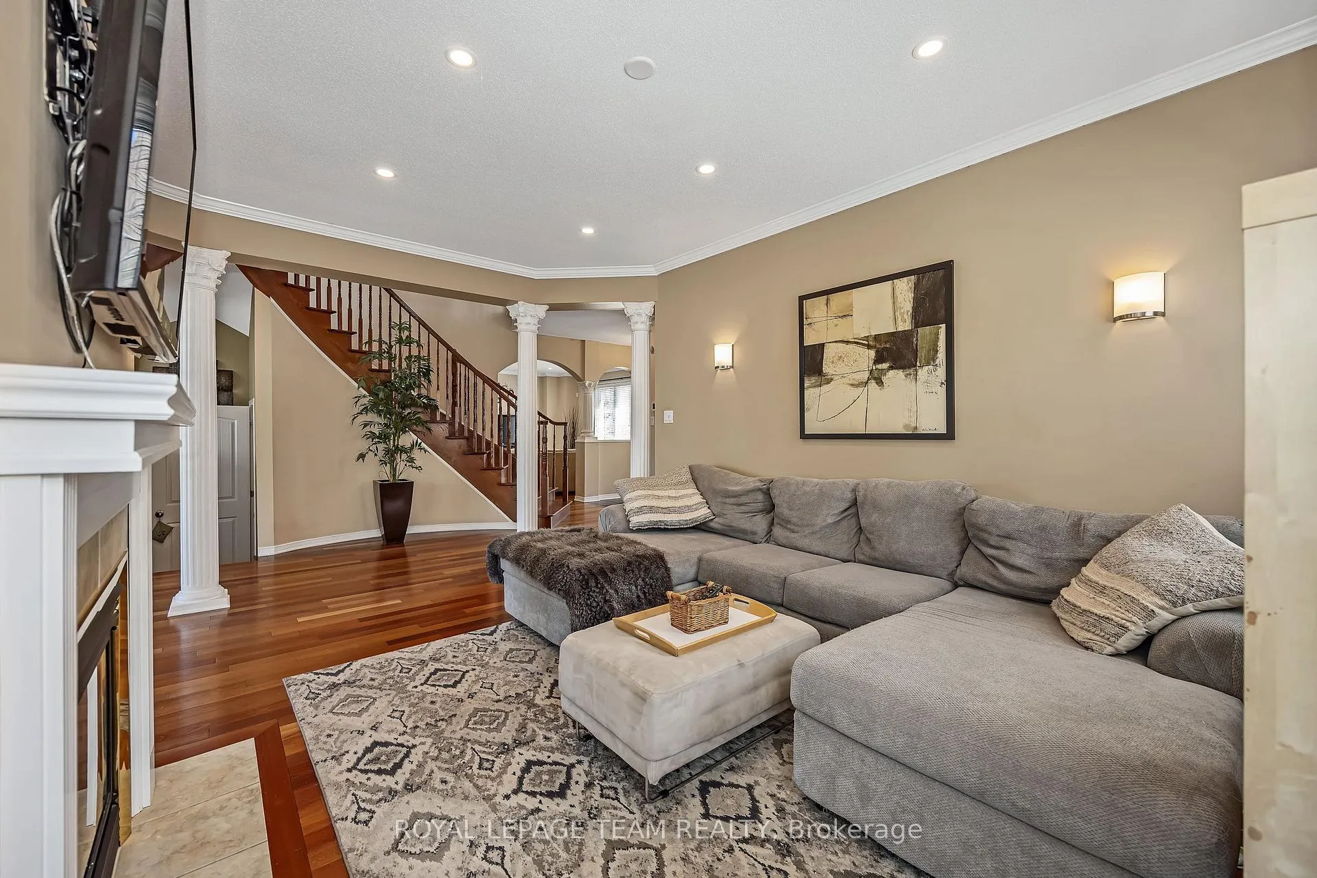 Photo 16 of 6918 Mary Anne Drive, Ottawa, Greely — HOMEH