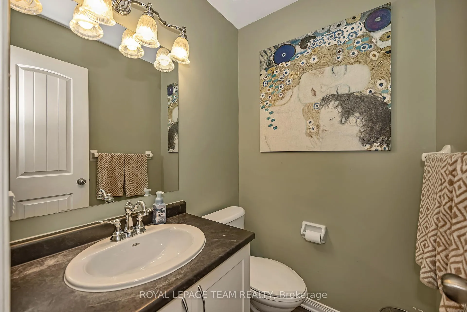 Photo 19 of 6918 Mary Anne Drive, Ottawa, Greely — HOMEH