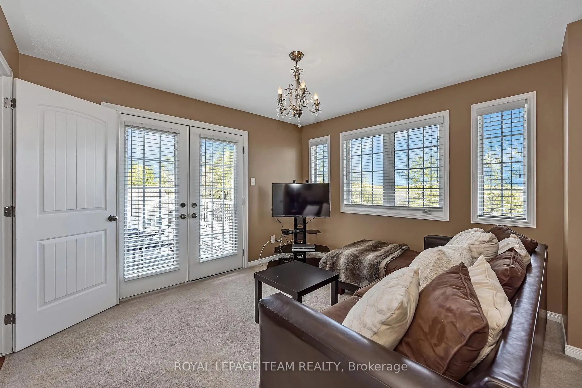 Photo 23 of 6918 Mary Anne Drive, Ottawa, Greely — HOMEH