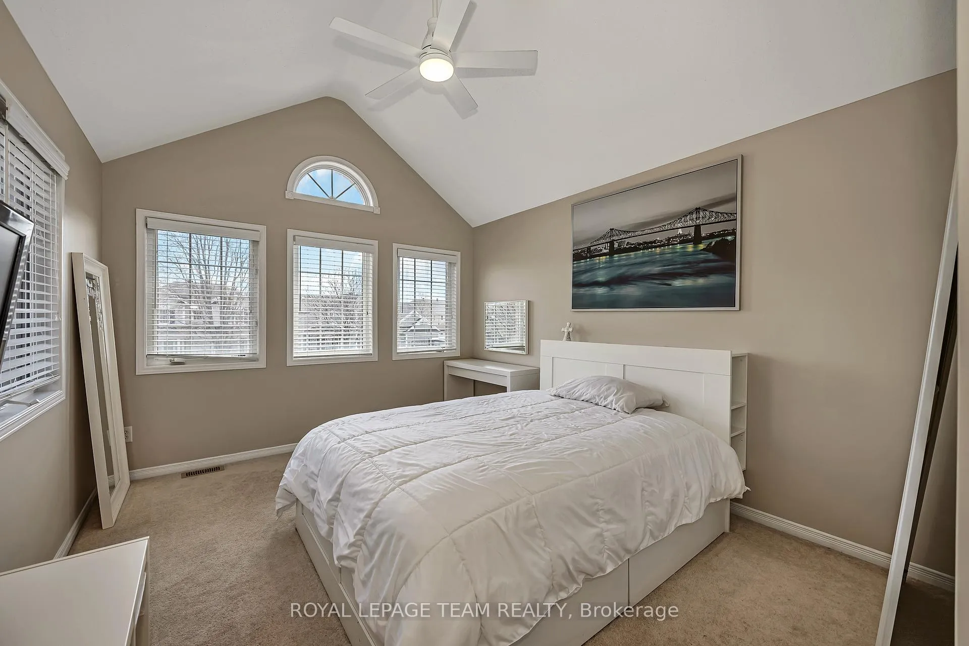 Photo 30 of 6918 Mary Anne Drive, Ottawa, Greely — HOMEH