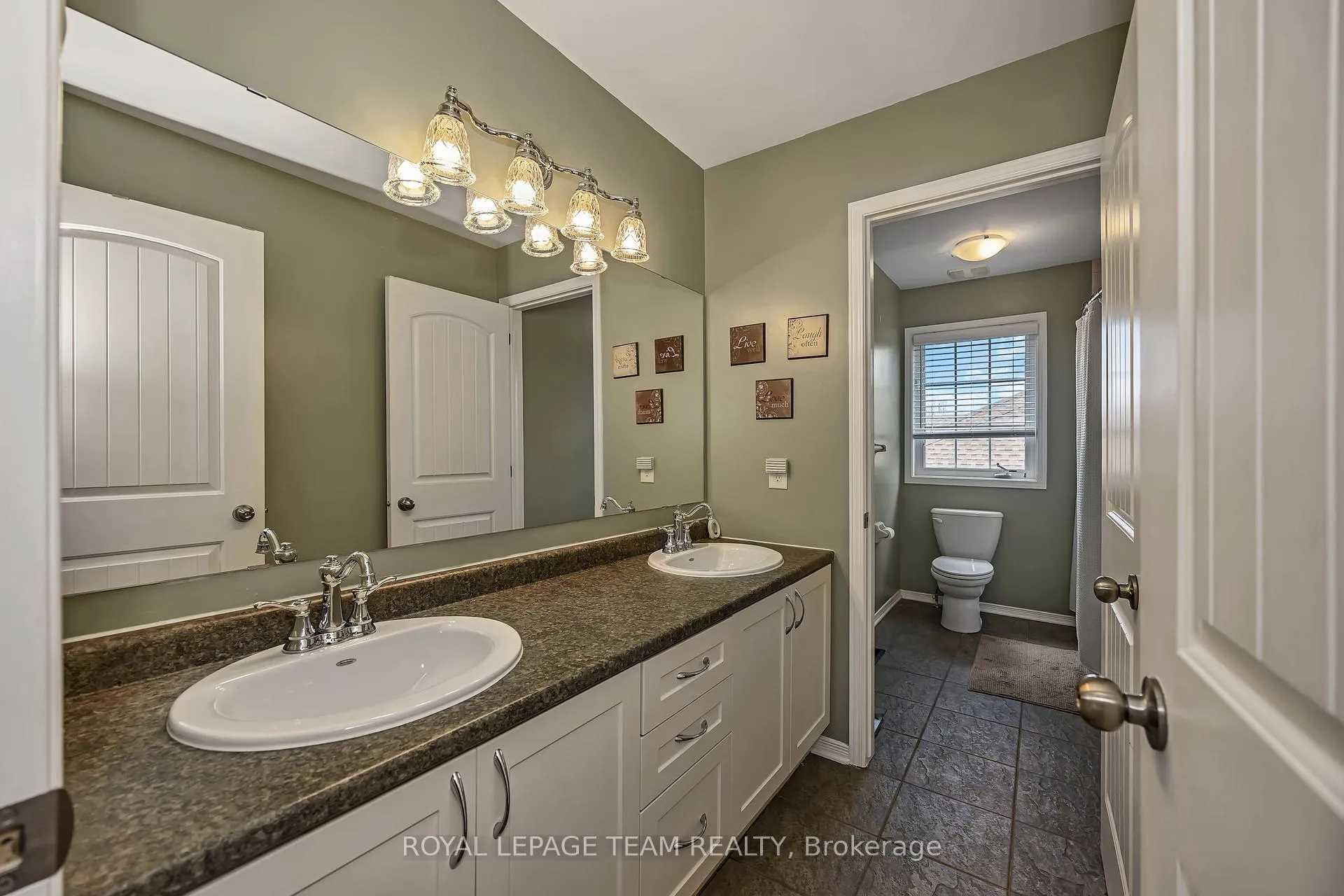 Photo 33 of 6918 Mary Anne Drive, Ottawa, Greely — HOMEH