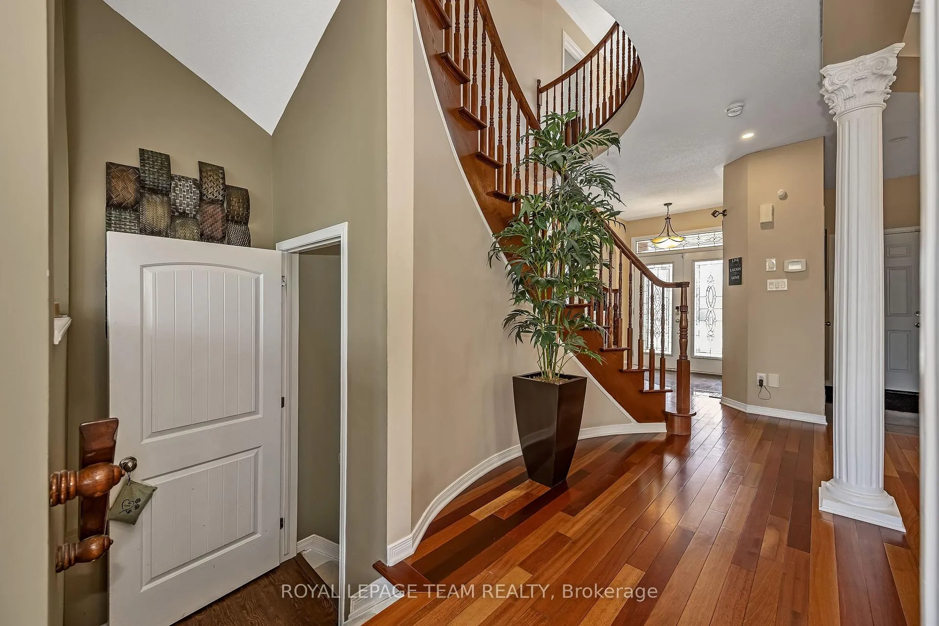 Photo 35 of 6918 Mary Anne Drive, Ottawa, Greely — HOMEH