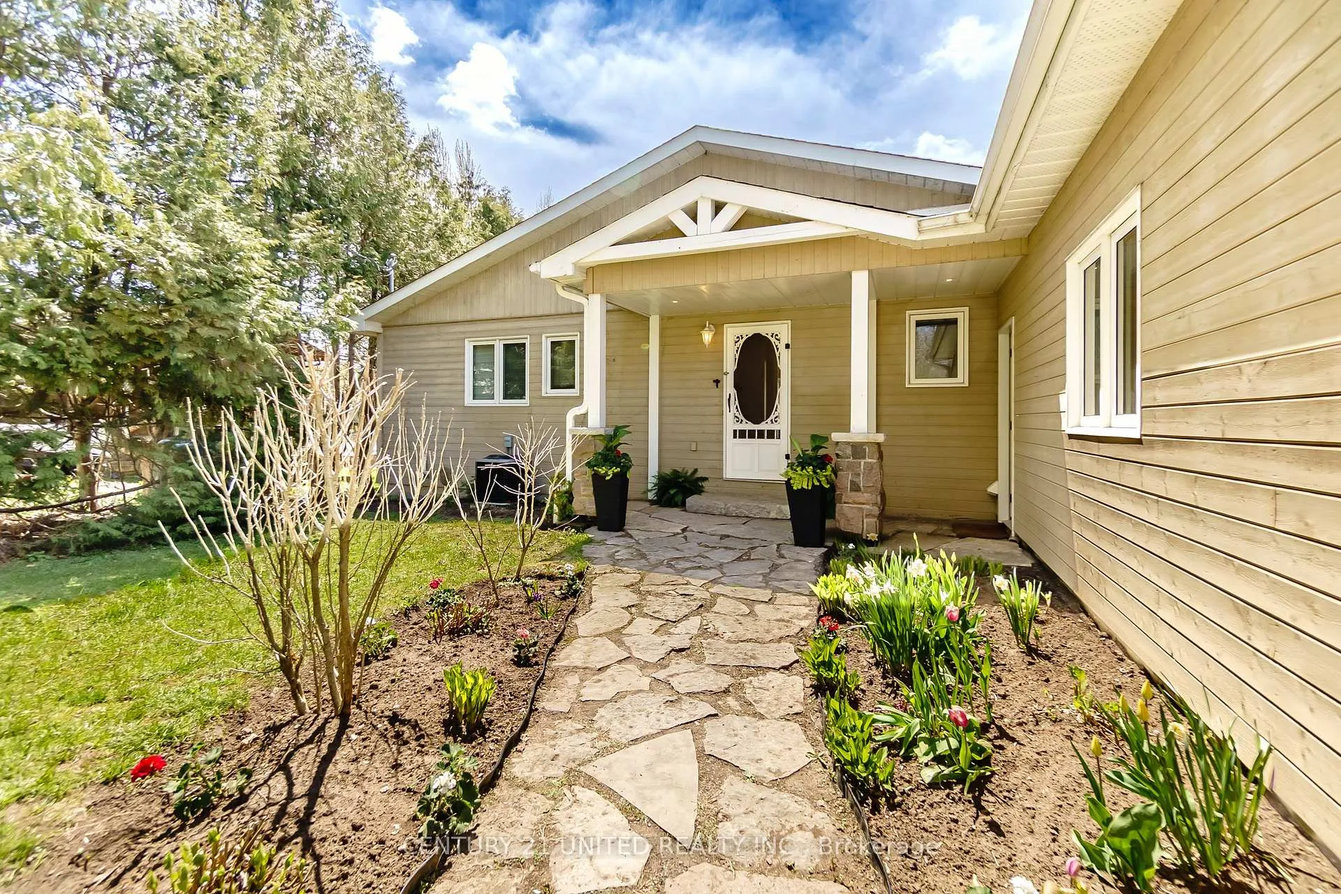 Photo 5 of 1714 Westview Pt Road, Selwyn — HOMEH