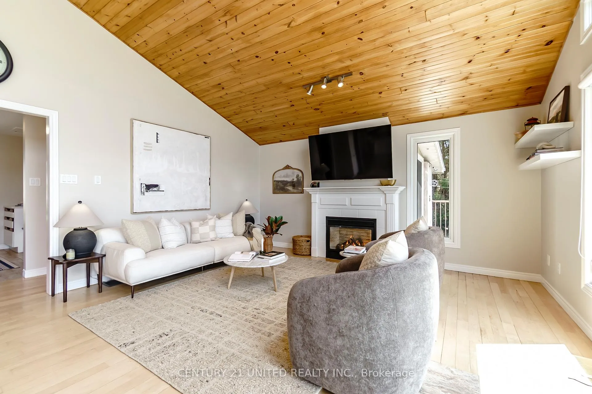 Photo 11 of 1714 Westview Pt Road, Selwyn — HOMEH