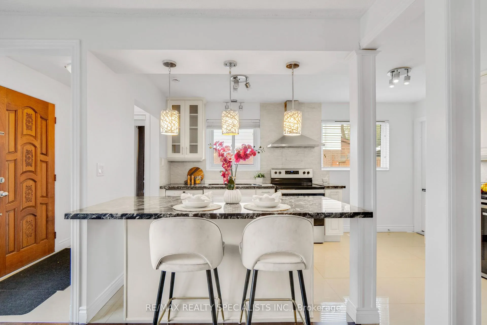 Photo 17 of 118 Bonham Boulevard, Mississauga, Streetsville — HOMEH