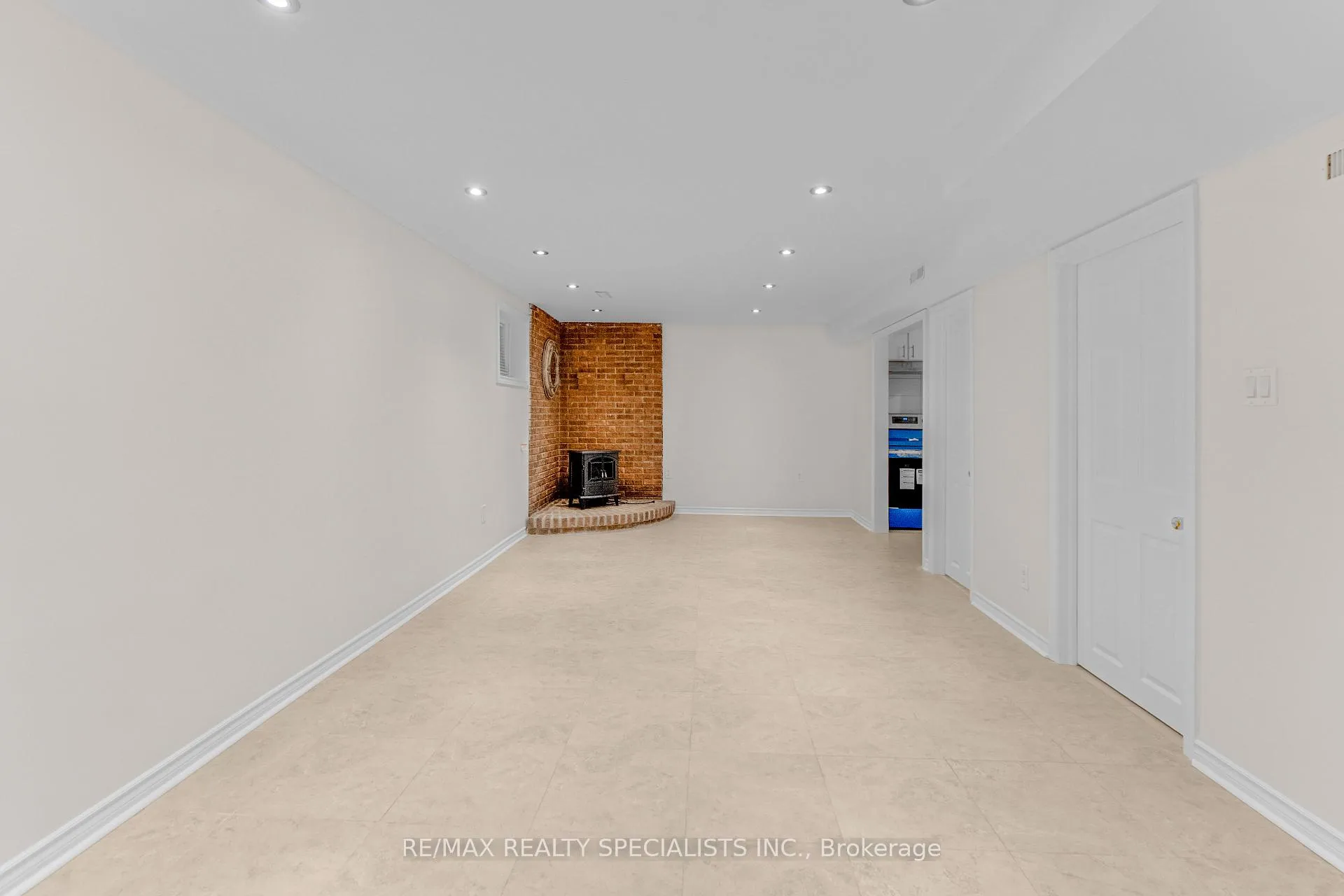 Photo 34 of 118 Bonham Boulevard, Mississauga, Streetsville — HOMEH