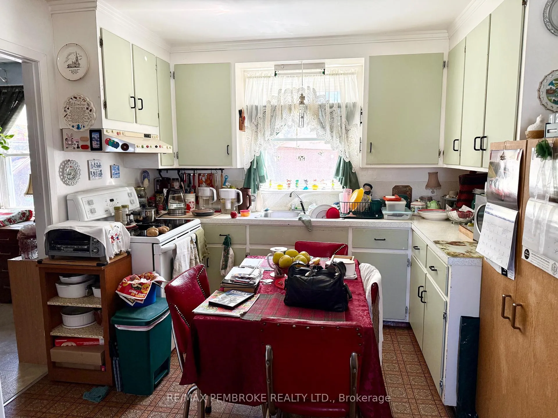Photo 2 of 153 Cecelia Street, Pembroke — HOMEH