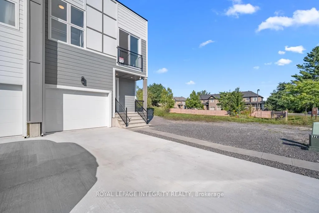 Front of 875 A&B Contour Street