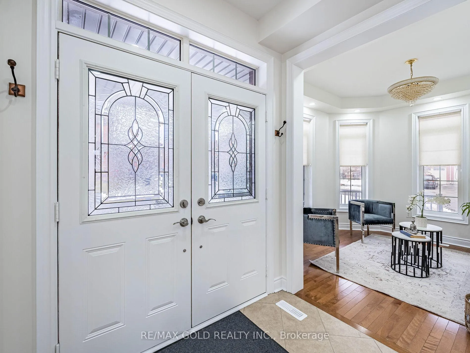 Photo 4 of 2 Bryony Road, Brampton, Northwest Brampton — HOMEH