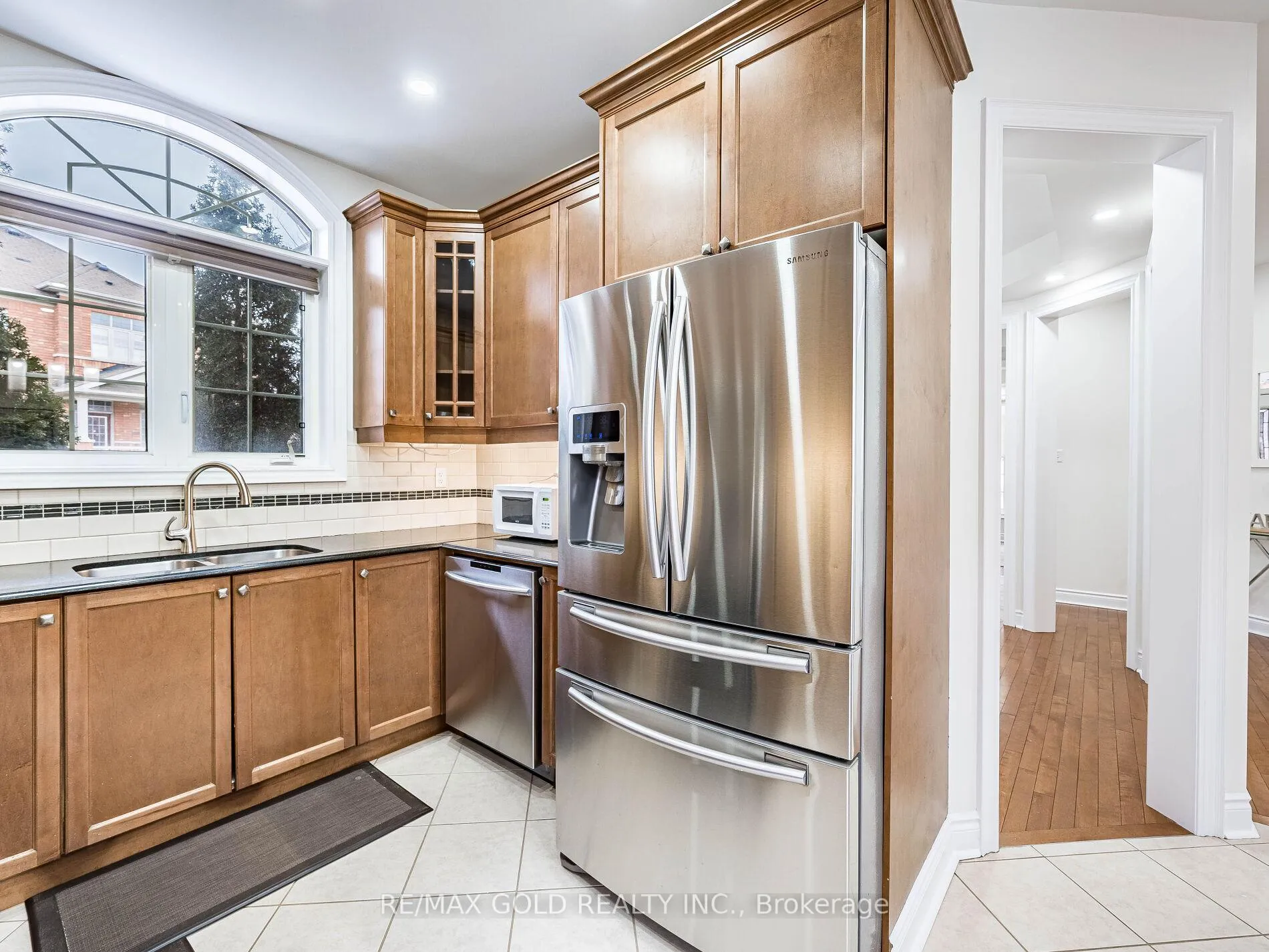 Photo 13 of 2 Bryony Road, Brampton, Northwest Brampton — HOMEH