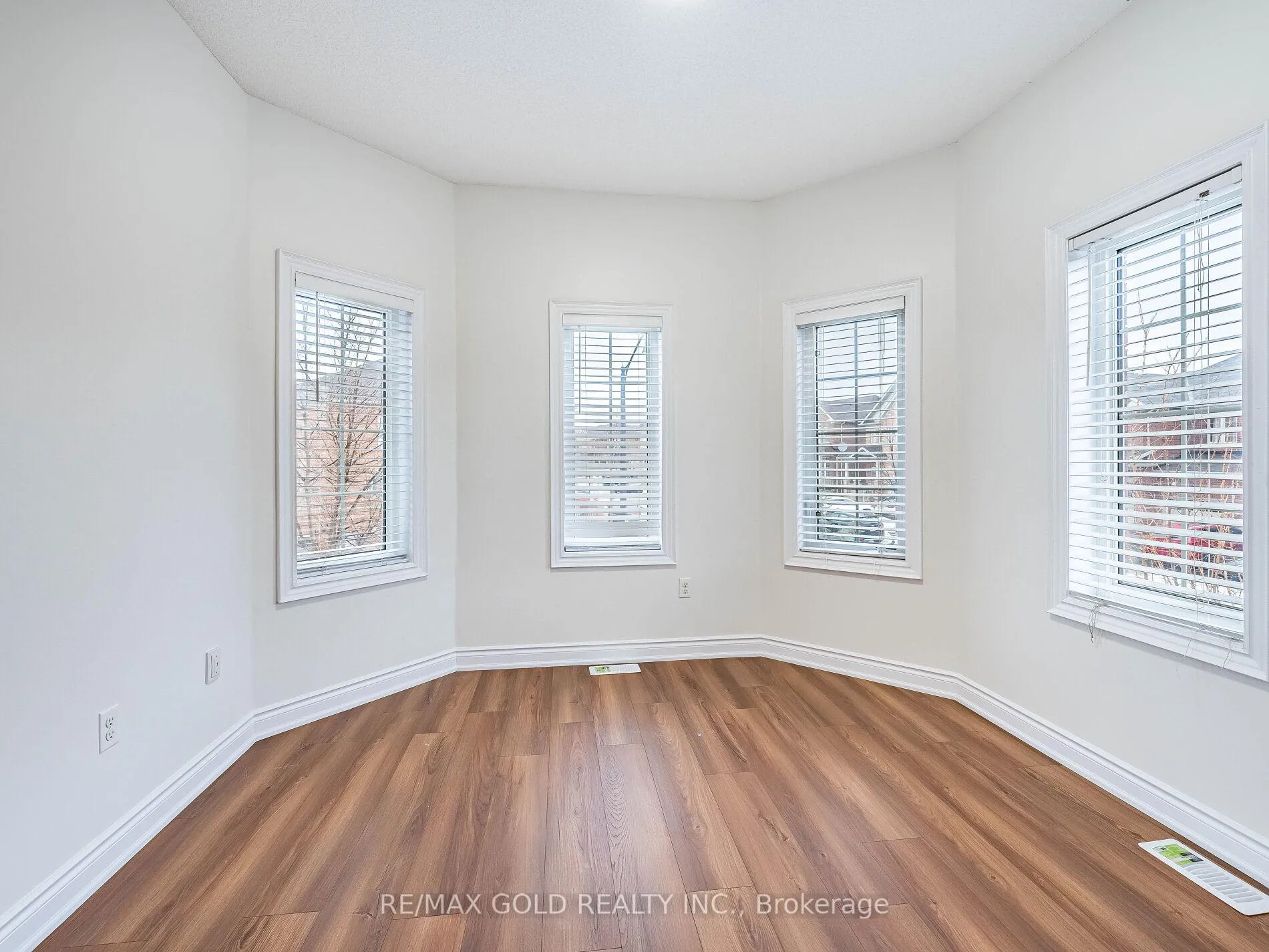 Photo 27 of 2 Bryony Road, Brampton, Northwest Brampton — HOMEH