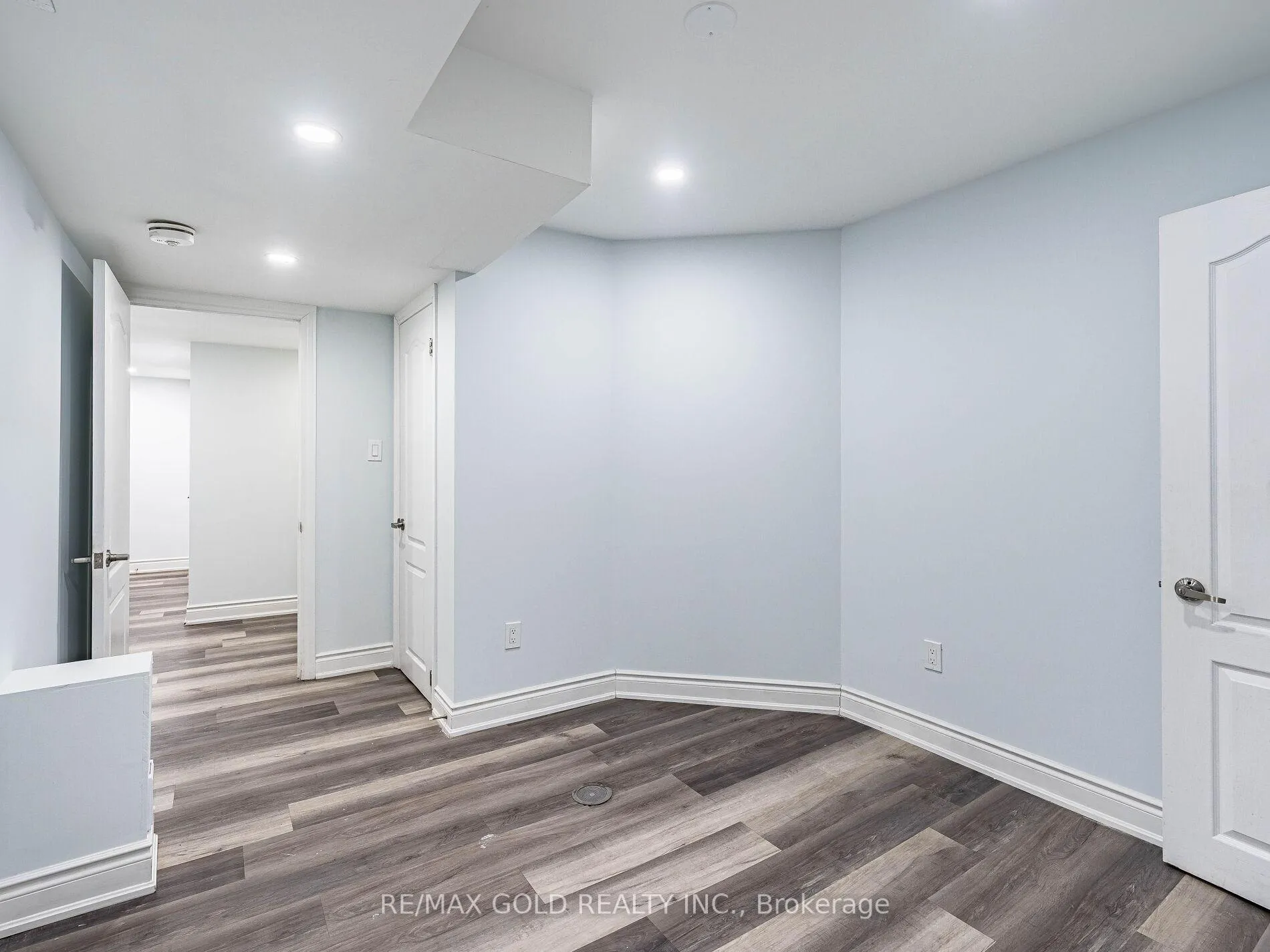 Photo 33 of 2 Bryony Road, Brampton, Northwest Brampton — HOMEH