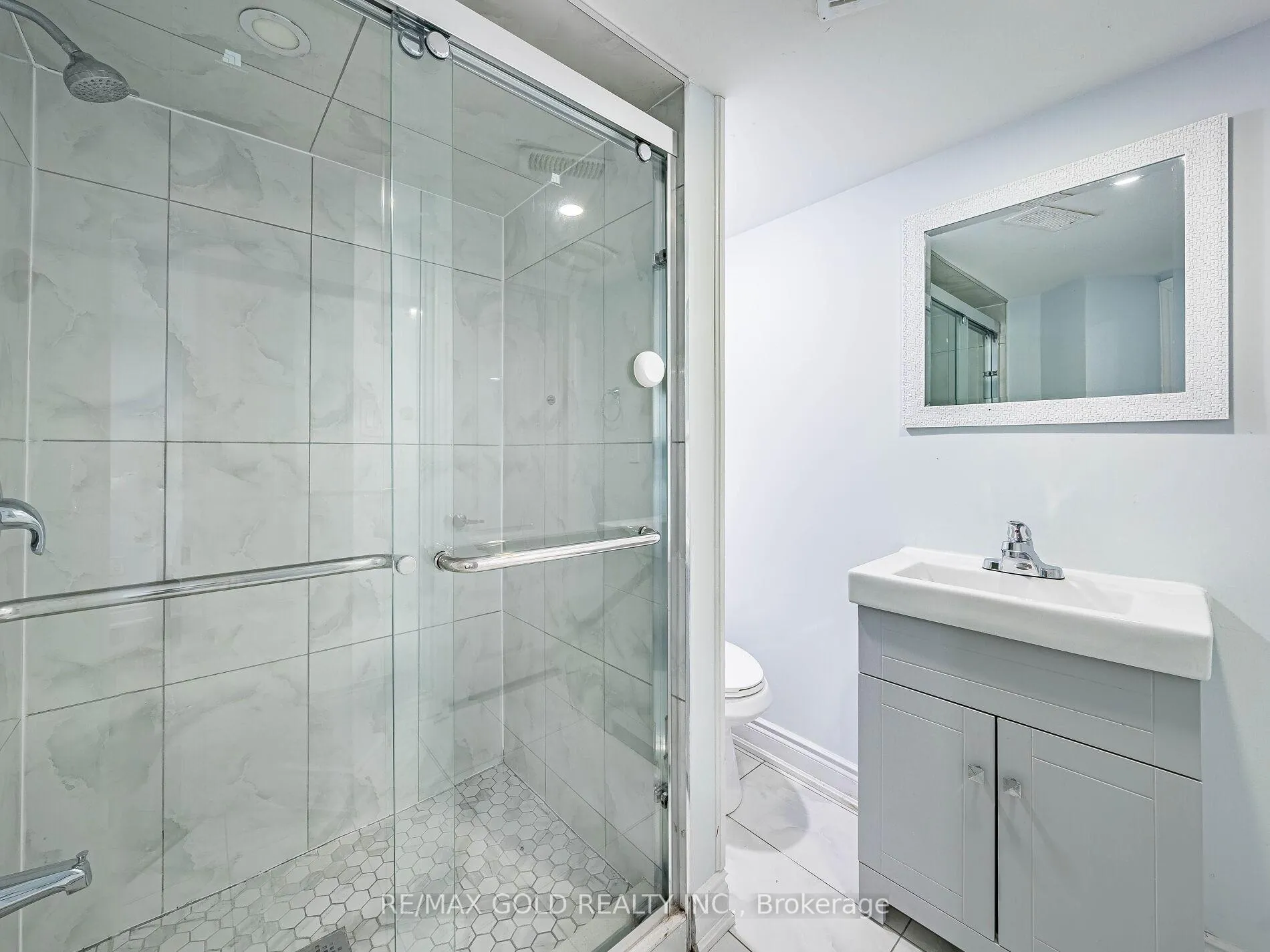 Photo 35 of 2 Bryony Road, Brampton, Northwest Brampton — HOMEH