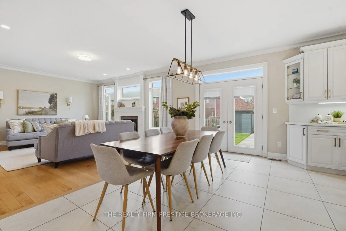 Photo 14 of 2051 Westpoint Heights, London, South V — HOMEH