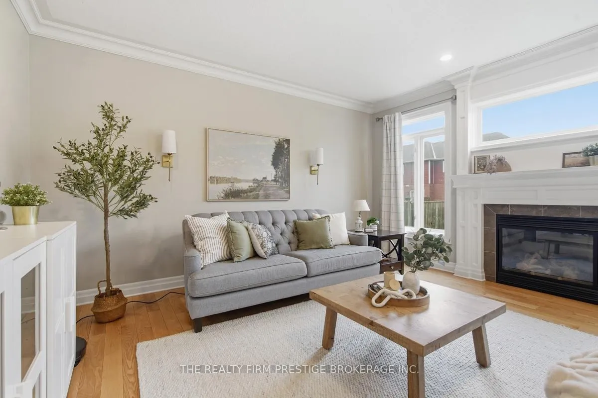 Photo 17 of 2051 Westpoint Heights, London, South V — HOMEH