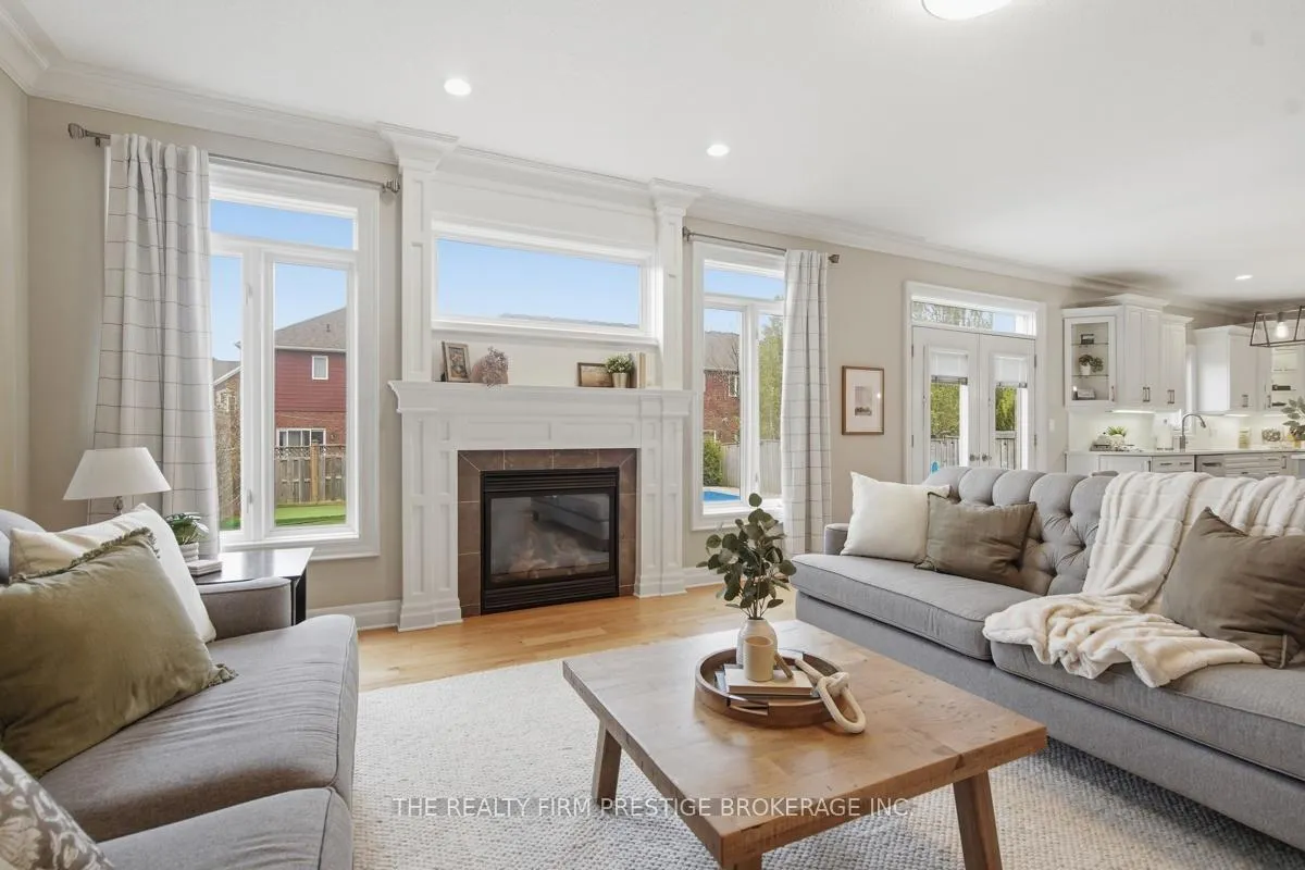 Photo 18 of 2051 Westpoint Heights, London, South V — HOMEH