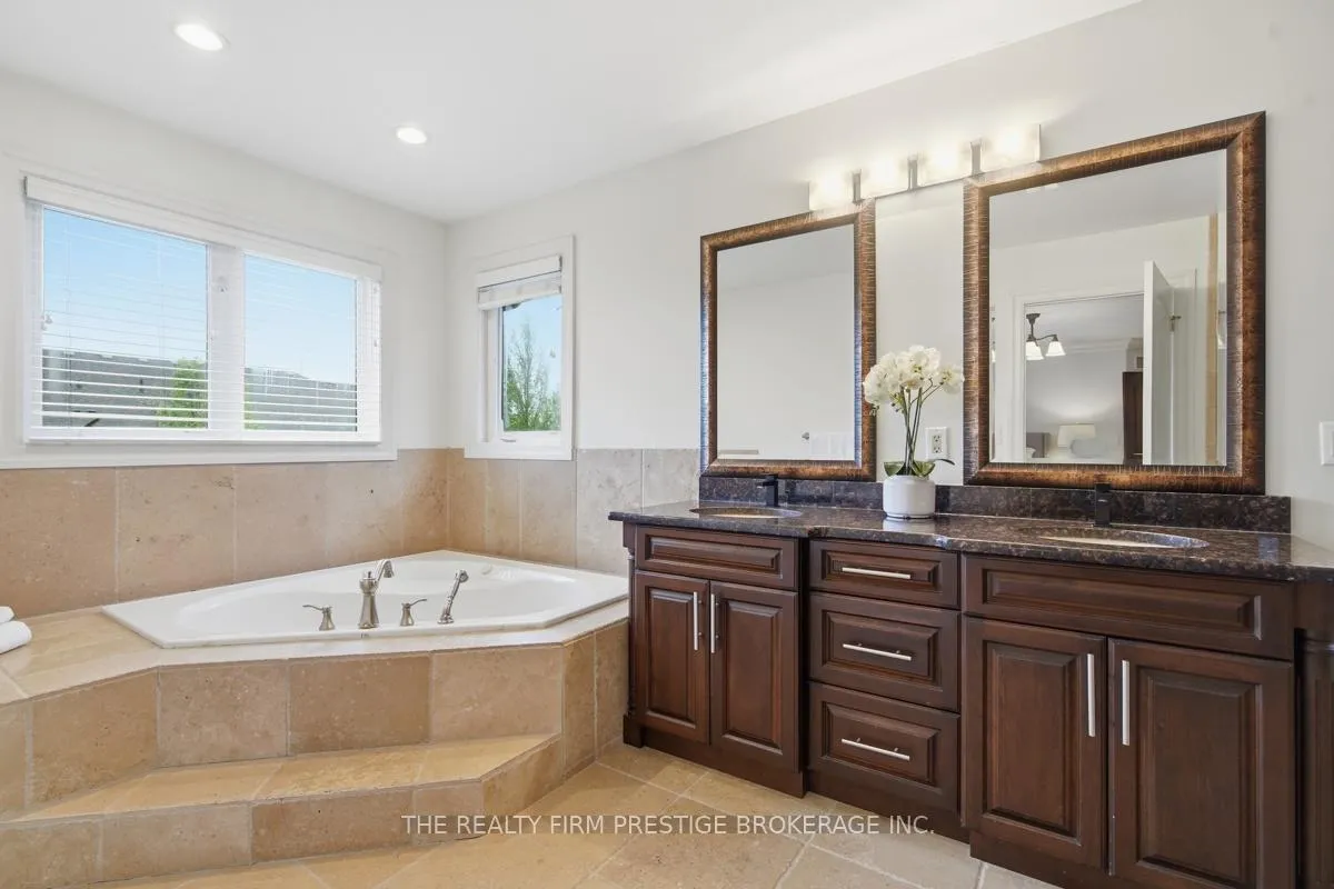 Photo 26 of 2051 Westpoint Heights, London, South V — HOMEH