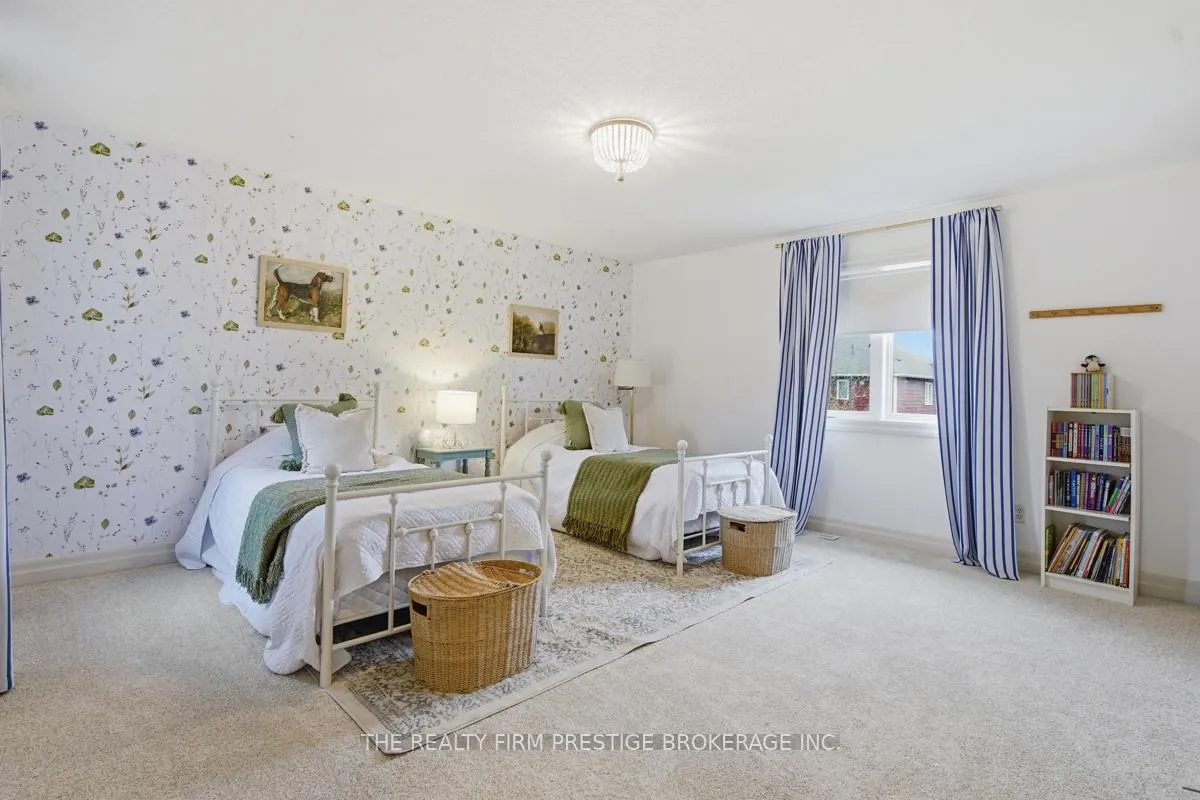 Photo 28 of 2051 Westpoint Heights, London, South V — HOMEH