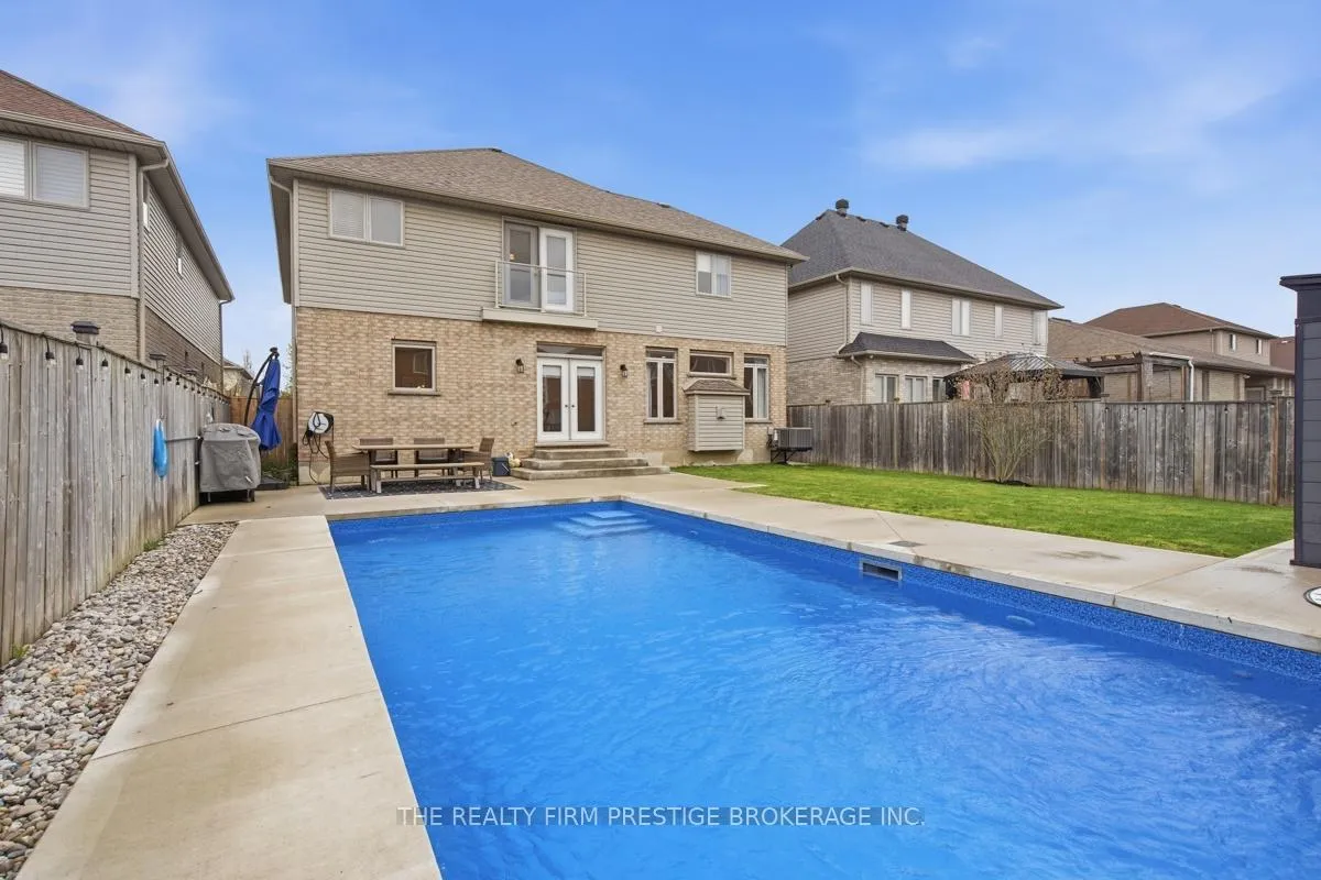 Photo 47 of 2051 Westpoint Heights, London, South V — HOMEH