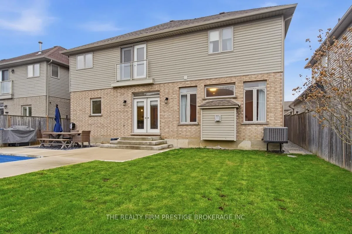 Photo 48 of 2051 Westpoint Heights, London, South V — HOMEH