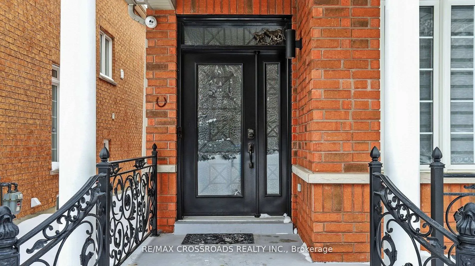 Photo 3 of 23 Oakborough Drive, Markham, Box Grove — HOMEH